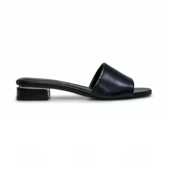 VINCE CAMUTO • Black Cheleah Leather Slide Sandals - Picture 2 of 8